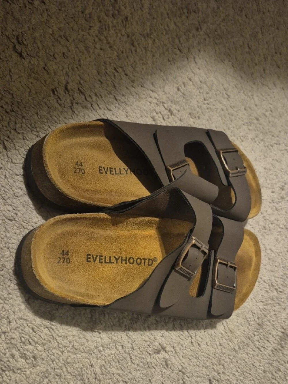 Mens Size 9.5 Classic Two Strap Sandals, Like New
